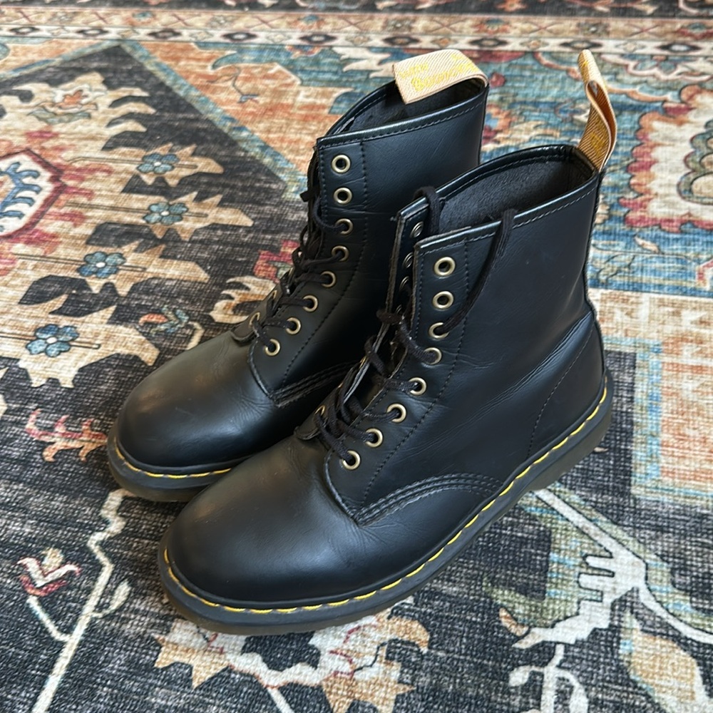 Vegan Doc Martens 1460  size 9